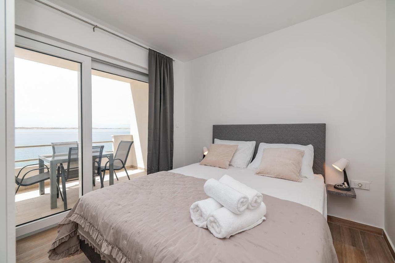 Beachfront Apartments Tic With Seaview Miletici Kültér fotó