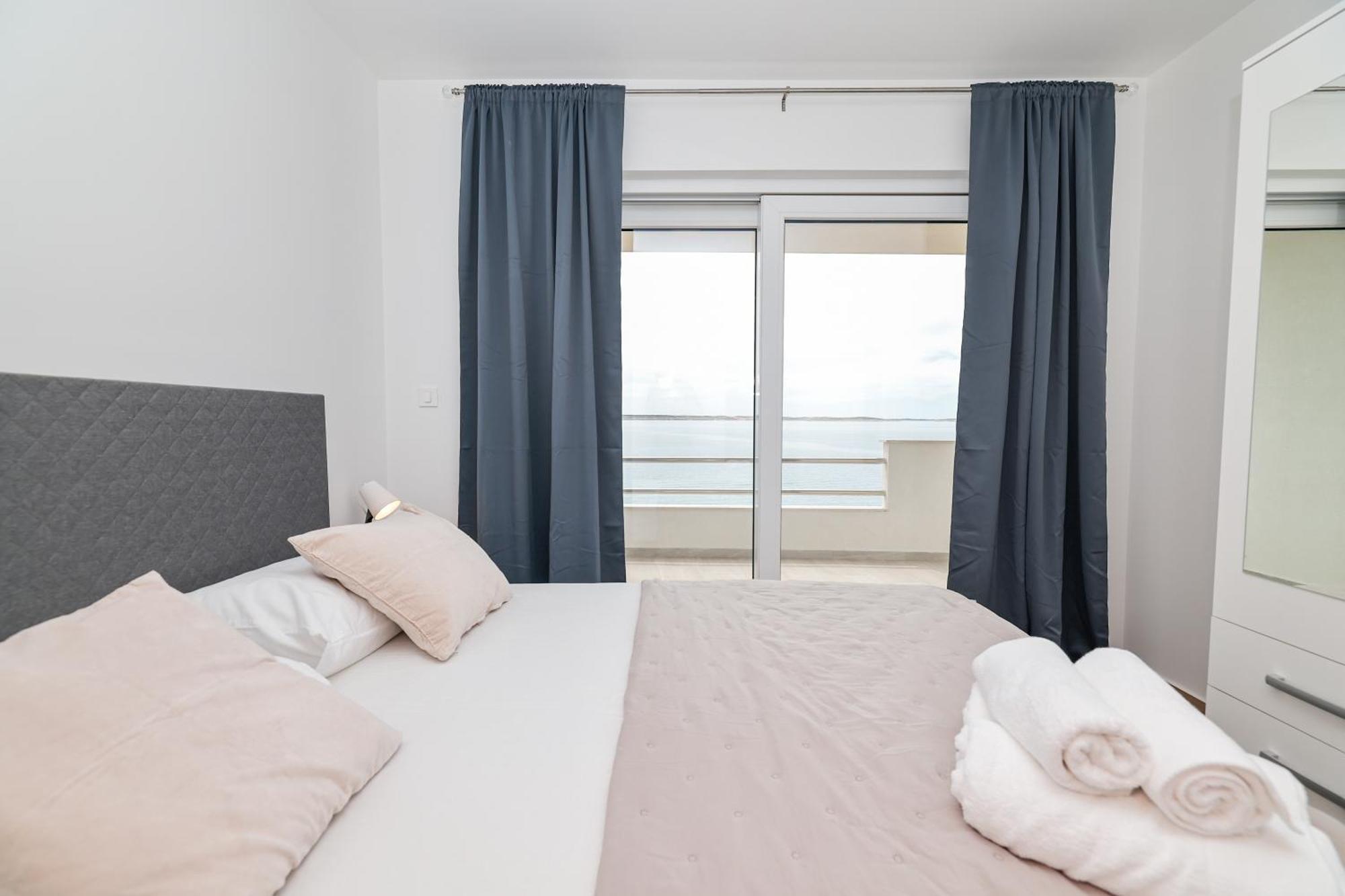 Beachfront Apartments Tic With Seaview Miletici Kültér fotó