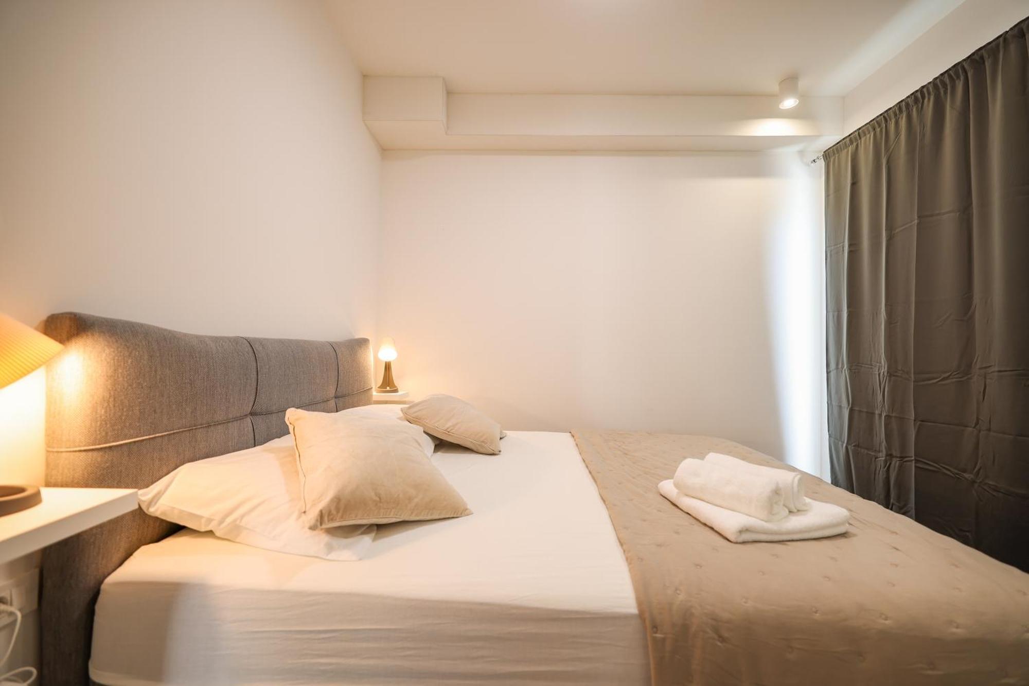 Beachfront Apartments Tic With Seaview Miletici Kültér fotó