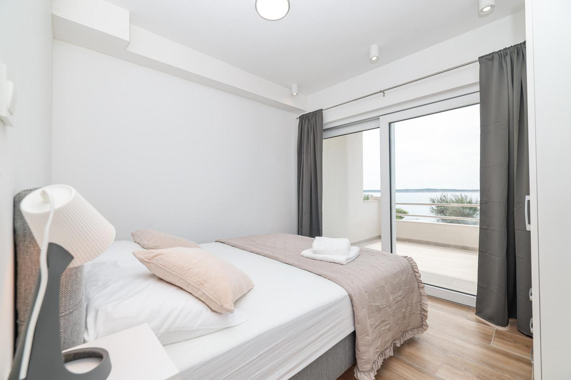 Beachfront Apartments Tic With Seaview Miletici Kültér fotó